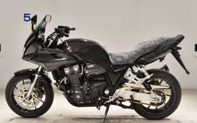 HONDA CB1300SB SUPER BOLDOR 2025 SC54