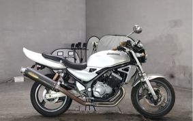 SUZUKI GSX250 ZR250C