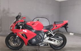 HONDA CBR1000RR 2006 SC57