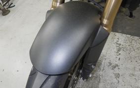 HONDA CB650R E-Clutch 2025 RH17