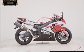 YAMAHA YZF-R7 2000