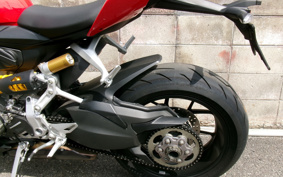 DUCATI  DUCATI  STREET  FIGHTER V2 2022 3F00