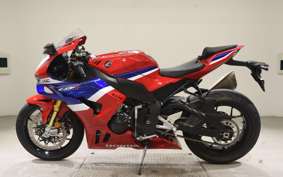HONDA CBR1000RR RSP 2018 SC82