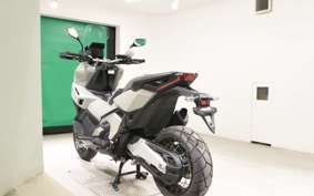 HONDA X-ADV 750 2025 RH21