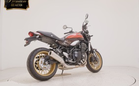 KAWASAKI Z900RS 2025 ZR900K
