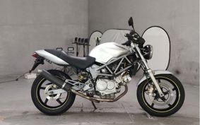 HONDA VTR 250 MC33