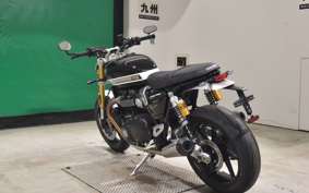 TRIUMPH SPEED ​​TWIN 1200 RS 2025