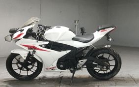 SUZUKI GSX-R125 DL33B