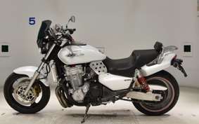 HONDA X4 LD 2000 SC38