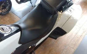 HONDA NM4 VULTUS -02 2016 RC82