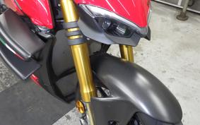 DUCATI STREETFIGHTER V4 S 2023