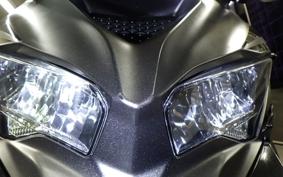 KAWASAKI ZX-25R ZX250E