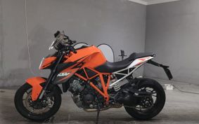 KTM 1290 SUPER  DUKE R V3940