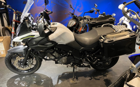 SUZUKI DL650 ( V-Strom 650 ) 2018 C733A