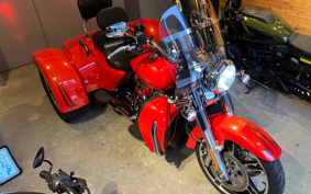 HARLEY FLRT 2017 MCC