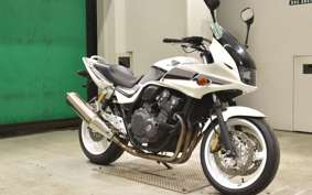 HONDA CB400 SUPER BOLDOR VTEC 2012 NC42