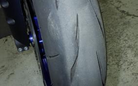 YAMAHA YZF-R1 2025