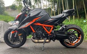KTM 1290 SUPER DUKE 2021 V3940