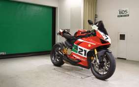 DUCATI PANIGALE V2 2025