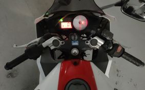 YAMAHA YZF-R125 RE06