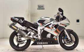 YAMAHA YZF-R6
