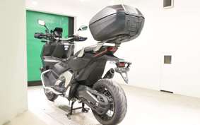 HONDA X-ADV 750 2023 RH10