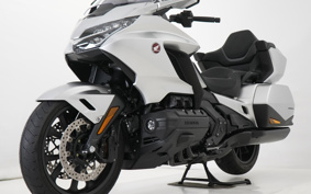 HONDA GL 1800 GOLD WING TOUR DCT 2025 SC79