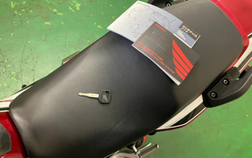 HONDA CB400 SUPER  BOL DOR ABS 2021 NC42