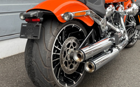 HARLEY  HARLEY FXBR 2023 YEZ