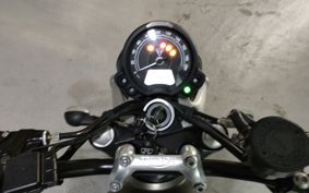 TRIUMPH STREET TWIN 900 2019 DAD74G