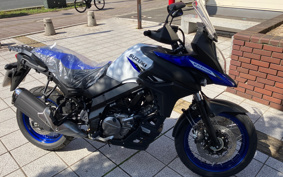 SUZUKI DL650 ( V-Strom 650 ) C733M