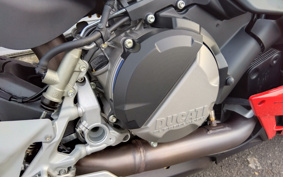 DUCATI STREET FIGHTER V2 2023