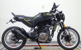 HUSQVARNA Svartpilen 2018
