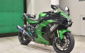 KAWASAKI NINJA H2 SX SE 2018 ZXT02A