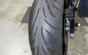 SUZUKI GSR750 2011