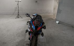 BMW M1000RR 0P01
