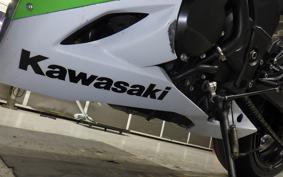 KAWASAKI ZX 10 NINJA R 2010