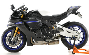 YAMAHA YZF-R1 M 2025 RN65J