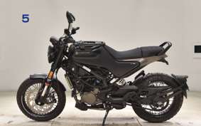 HUSQVARNA SVARTPILEN 125