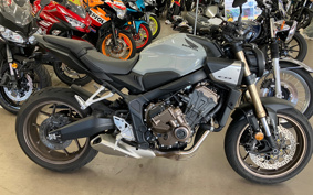 HONDA CB650R E-Clutch 2025 RH17
