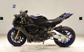 YAMAHA YZF-R1 M 2020 RN65J