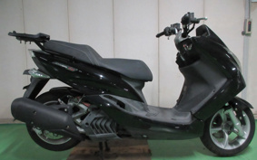 YAMAHA MAJESTYS SG28J