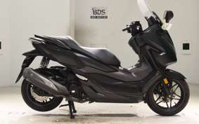 HONDA FORZA 250
