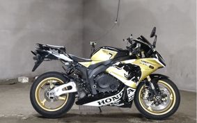 HONDA CBR1000RR SC57