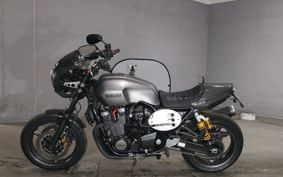 YAMAHA XJR1300 C 2016 RP19