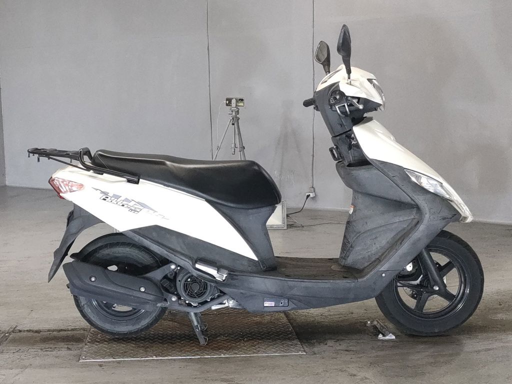 Фото Suzuki ADDRESS V125 с японского аукциона