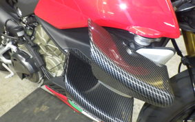 DUCATI STREETFIGHTER V4 S 2021