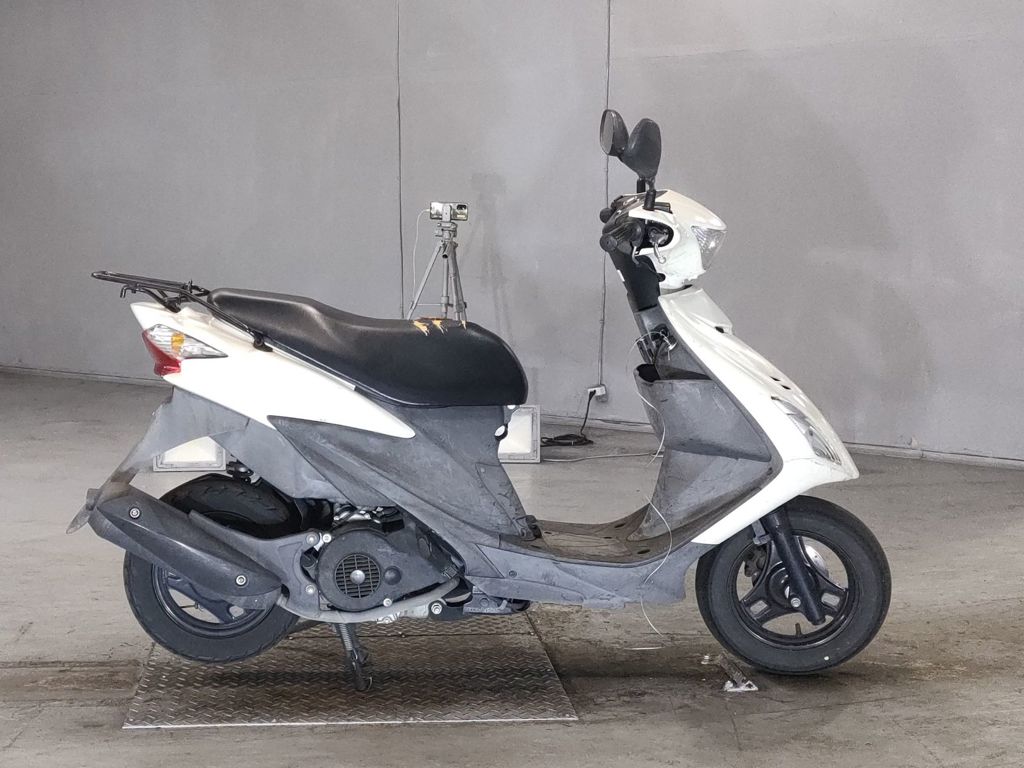 Фото Suzuki ADDRESS V125 с японского аукциона