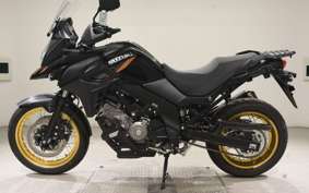 SUZUKI Vｽﾄﾛｰﾑ650XTA 2025 C733M