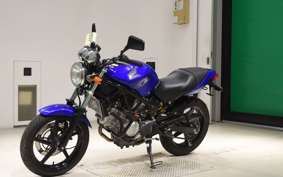 HONDA VTR 250 2019 MC33